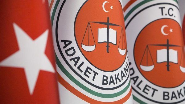 Adalet Bakanlığı Dev Personel Alımını Duyurdu! 18.305 Personellerin Kadro Dağılımı Belli Oldu: Zabıt Kâtibi, İnfaz Koruma…