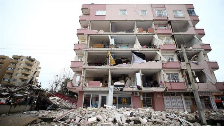 Türkiye Bankalar Birliği’nden Depremzedeler İçin Prensip Kararı: Vadesi Gelmiş Olan Borçlar Ertelendi!