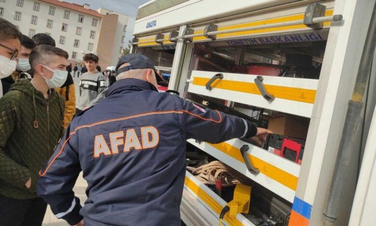 AFAD 70 Temizlik, Güvenlik, Büro Personeli ve Şoför Alımı yapacak! Lise mezunu alımlar yapılacak