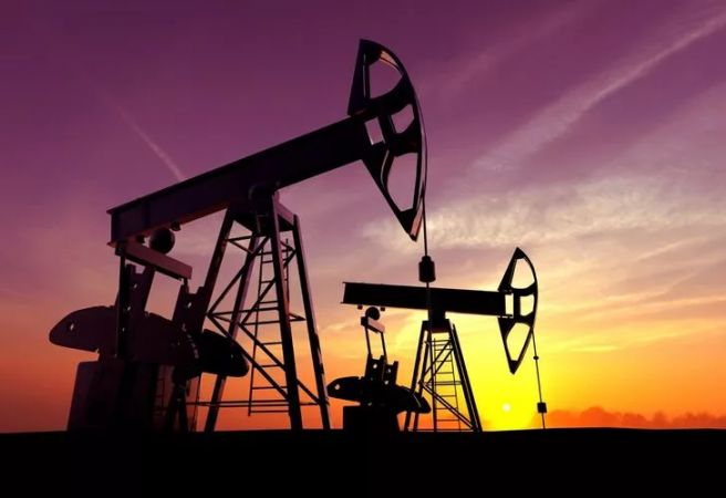 Akaryakıt Fiyatlarını Etkileyen Petrolün Geleceği Netleşti! EIA, Şubat Ayı Tahminlerini Yayınladı; Petrol Fiyatlarında Revize Gittiğini Duyurdu! İki Ülkeye Dikkat