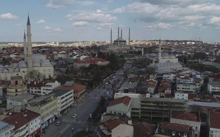 Herkes O 2 Şehre Gidiyor! O Kentlerde Emlak Patlaması Yaşanıyor!