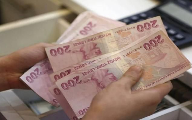 Depremzedelere Özel Kamu Bankalarından Faizsiz ve Masrafsız 5.000 TL Nakit Avans! Kamu Bankaları Deprem Kredisi ve Borç Ertelenmesi İle Afetzedelere Destek Oluyor!