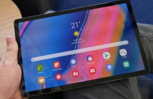 Öğrencilere Müjdeli Haber Milli Eğitim Bakanlığı Ücretsiz Tablet Dağıtacağını Açıkladı Öğrenciler Bu Habere Çok Sevinecek!