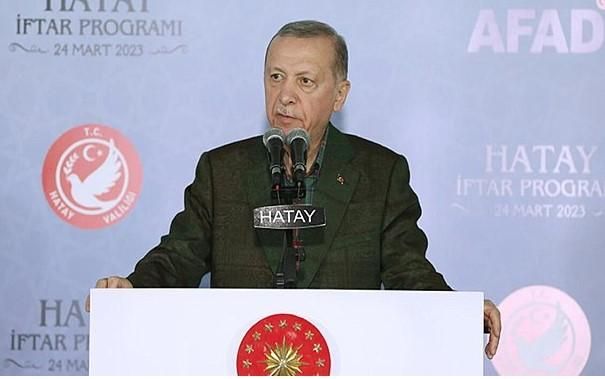 Son Dakika… Cumhurbaşkanı Erdoğan’dan Muhalefete Deprem Tepkisi: Siz Yas Tutarken İhtiras Peşindekilere Millet Dersini Verecek