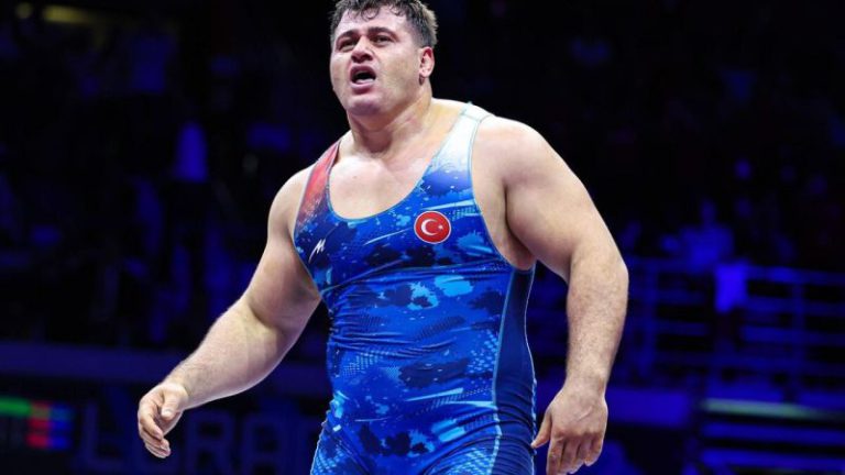 Rıza Kayaalp Büyükler Avrupa Güreş Şampiyonası’nda Finale Yükseldi