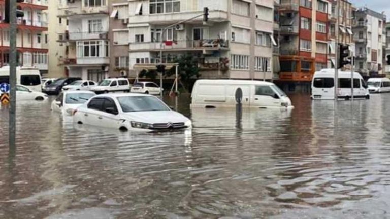 İçişleri Bakanı Ali Yerlikaya’dan Antalya’daki Sel Felaketi Hakkında Açıklama