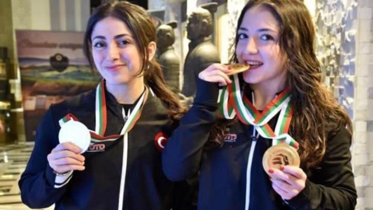 Avrupa Halter Şampiyonası’nda Cansu Bektaş ve Gamze Altun’dan Başarılı Performans