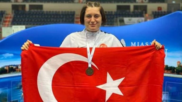Türk Özel Sporcuları Dubai’de Altın ve Gümüş Madalya Kazandı!