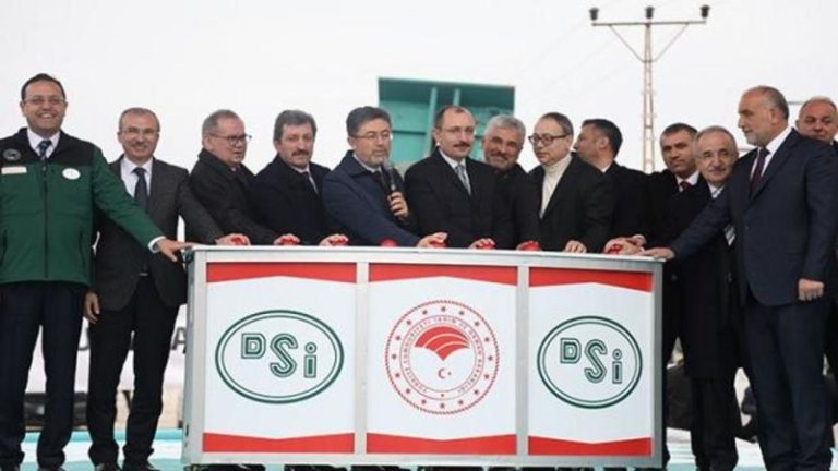 Bakan Yumaklı, Samsun’da Mert Irmağı Islahı Projesi’ni Anlattı