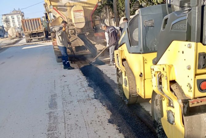 Adıyaman Belediyesi Şehir Genelinde Tadilat Çalışmalarına Hız Kesmeden Devam Ediyor