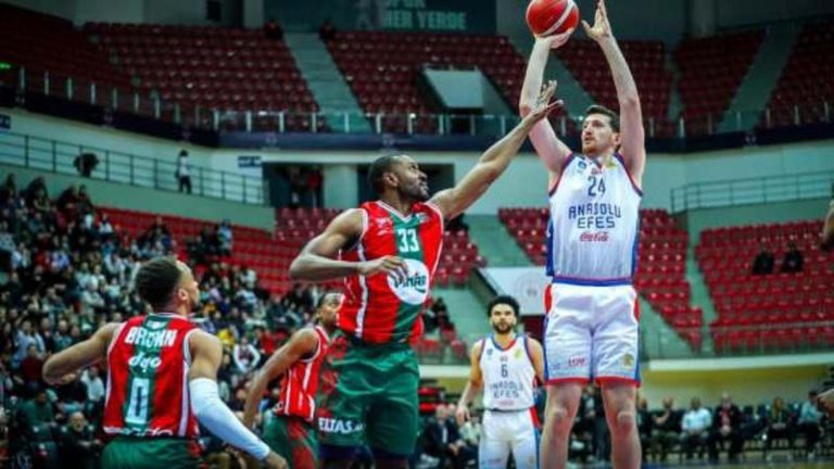 Anadolu Efes, Türkiye Kupası’nda Finalde!