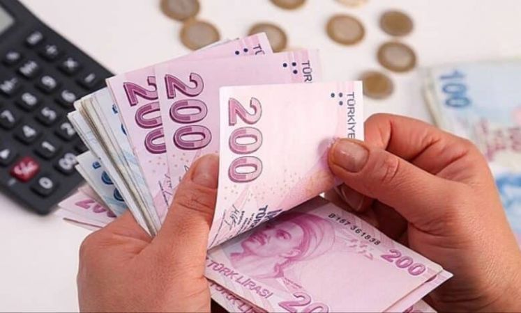 Akbank Faizsiz 10.000 TL Kredi Veriyor! Şubeye Gitmeden 6 Ay Vadeli Kredi Fırsatı