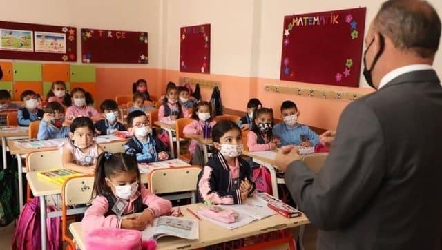 Milyonlarca Öğrenciyi İlgilendiriyor! Okulların Haftada 4 Güne İnmesi Gündeme Geldi! İşte Detaylar…