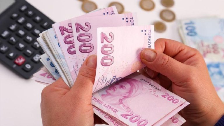 Nisan ayında emeklilere sunulacak fırsatlara bir yenisi daha eklendi: Ek ödeme yolda! 40 bin TL için…