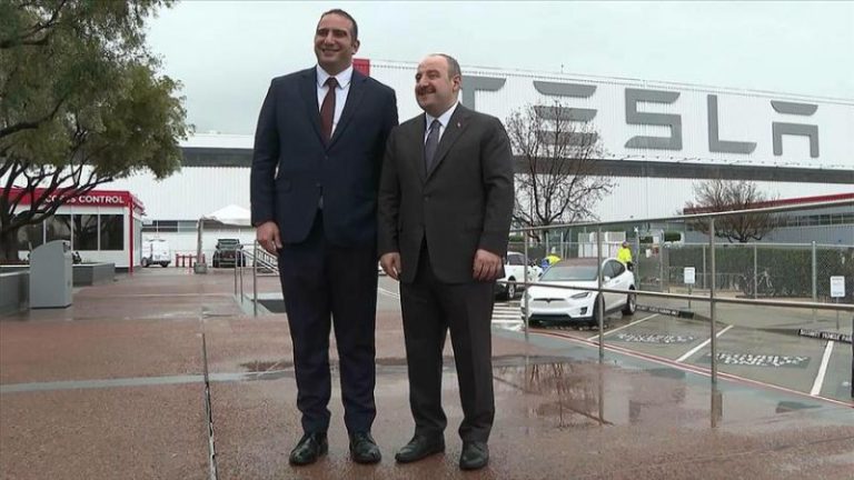 Tesla’dan Türkiye Hamlesi! Bakan Varank Açıkladı! Tesla Türkiye Pazarına Girecek mi? İşte Detaylar…