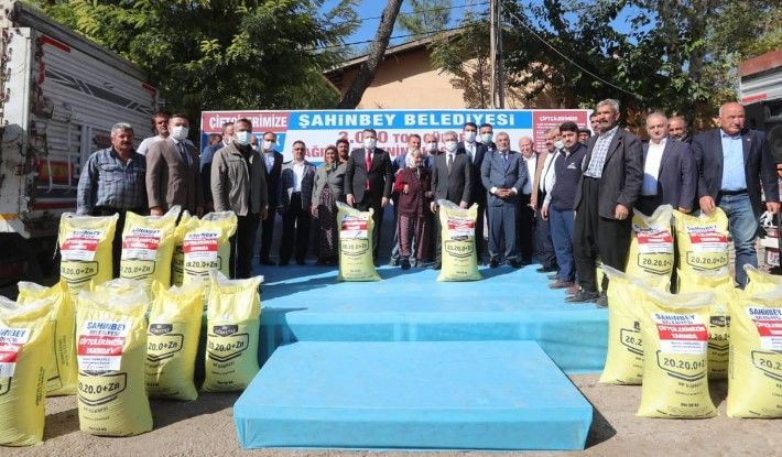 Başkan Tahmazoğlu’ndan Bir Müjde Daha! Şahinbey Belediyesi’nden Çiftçilere Bedava Verilecek!