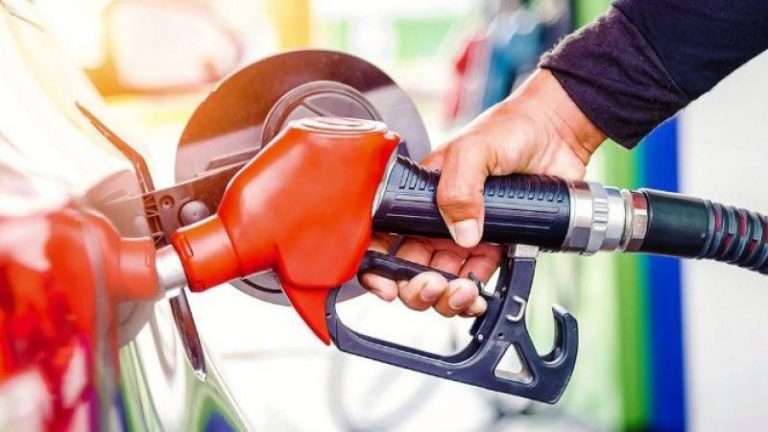 Akaryakıta Zam Geldi! Motorin, Benzin Ne Kadar?