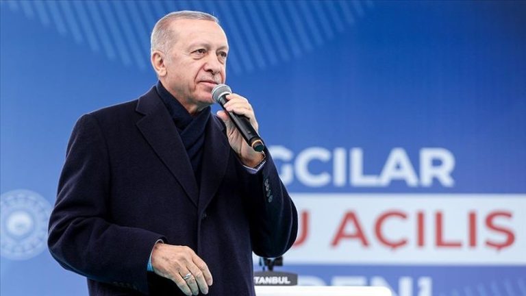 Cumhurbaşkanı Erdoğan’dan Kılıçdaroğlu’na ‘Seccade’ Göndermesi