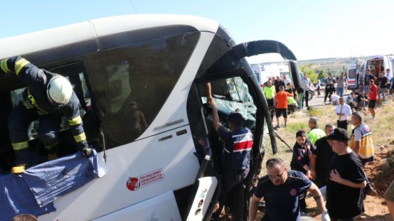 Eskişehir’de Yolcu Otobüsü Boş Araziye Uçtu