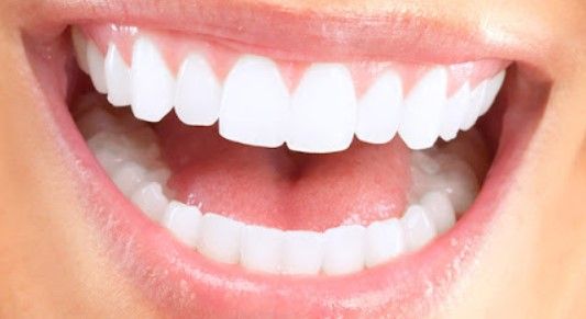 Estetik Dolgu Nedir? Faydaları, Çeşitleri, Riskleri