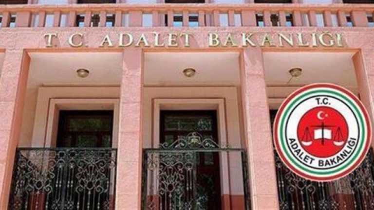 Adalet Bakanlığı On Binlerce Personel Alacak: Alınacak Personel Sayısı 18 Bin 305 Olarak Açıklandı! Alımlar Hangi Pozisyonlar İçin Yapılacak?