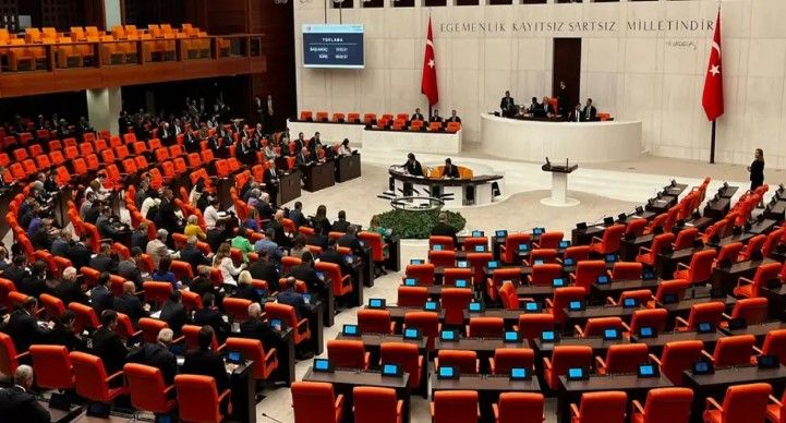 Irak ve Suriye’ye Asker Gönderme Tezkeresinin Süresi Uzatıldı