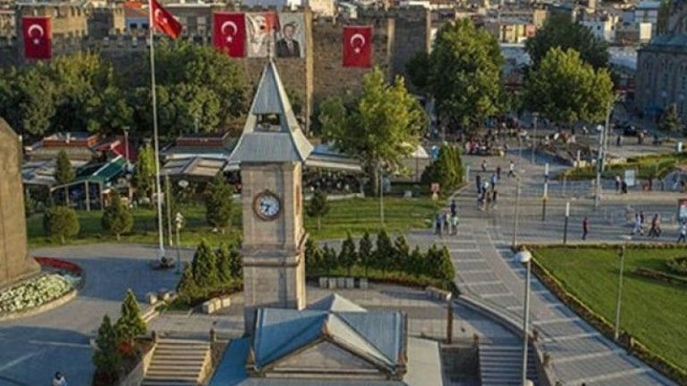 Kayseri’de 2 Belediye Çok Sayıda Personel Alımı Yapacak! Başvuru Şartları ve Detayları!