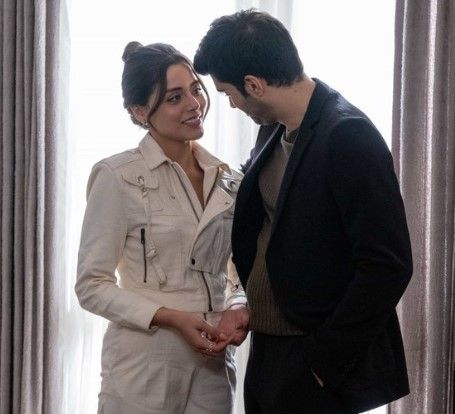 Kızılcık Şerbeti Dizi Kıyafetleri