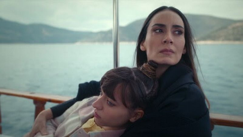 Netflix ‘Biz Kimden Kaçıyorduk Anne?’ Oyuncuları Kimler? Konusu
