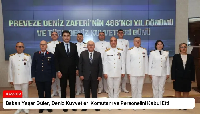 Bakan Yaşar Güler, Deniz Kuvvetleri Komutanı ve Personelini Kabul Etti