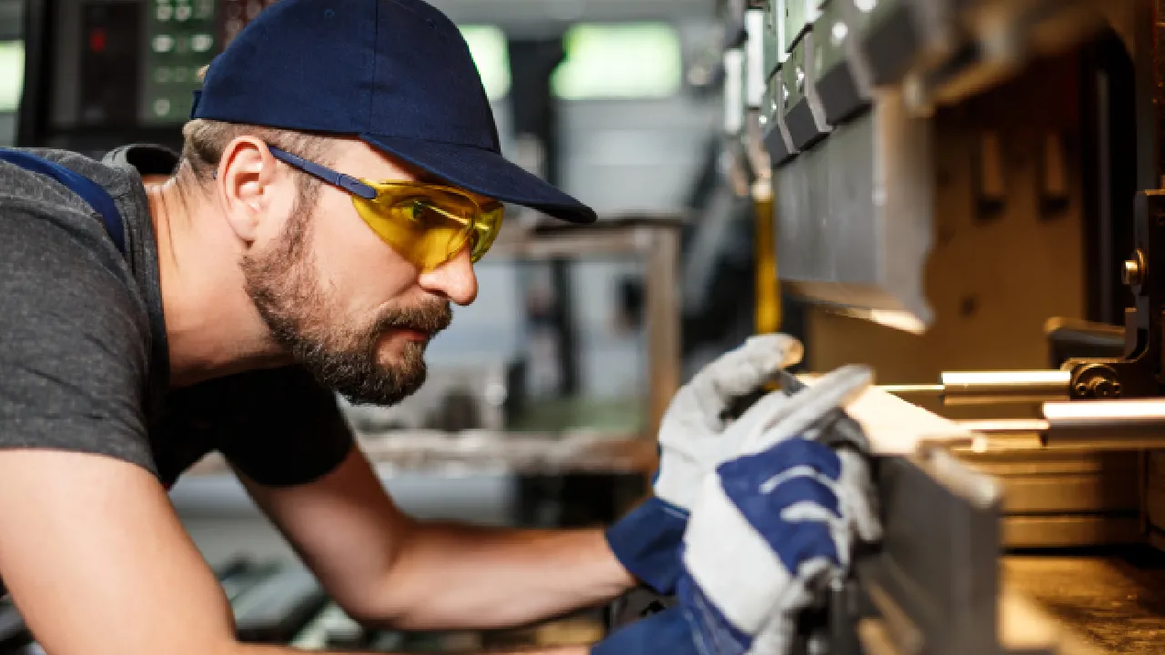 CNC Yedek Parça Temininde SMCNC Makina Hangi Çözümleri Sunar?