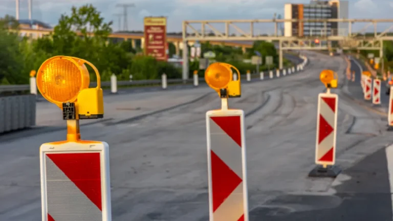 Trafik Malzemelerim İle Toptan Trafik Malzemeleri Tedariğinde Nelere Dikkat Edilmeli?