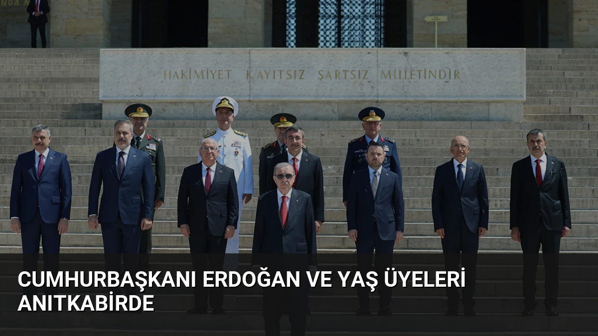 Cumhurbaşkanı Erdoğan ve YAŞ Üyeleri Anıtkabirde